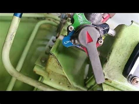 How to Service a Boeing 777 hydraulic system. .
